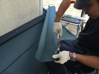 雨押え板金の加工